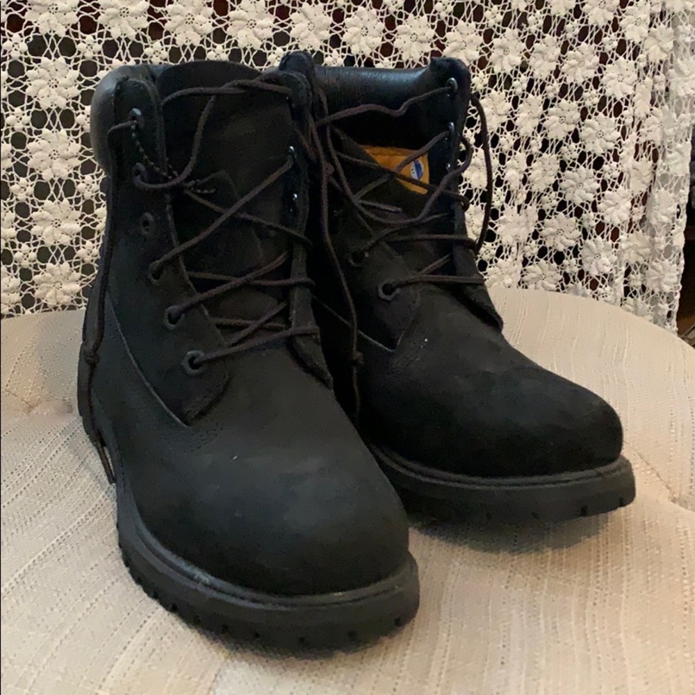timberland boots (women’s)